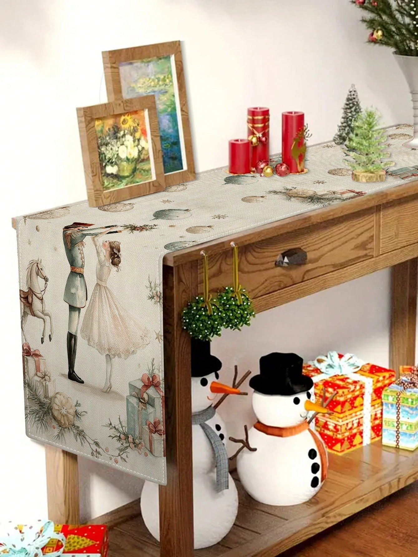 1pc Christmas Nutcracker & Bal - огляд і ціна Christmas Table Runner
