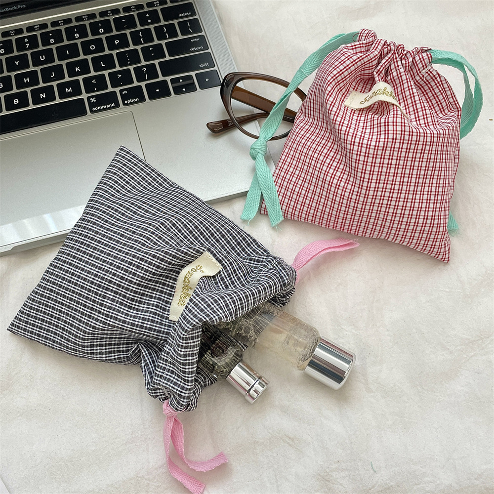 New Plaid Storage Drawstring B - огляд і ціна Christmas Throw Blanket