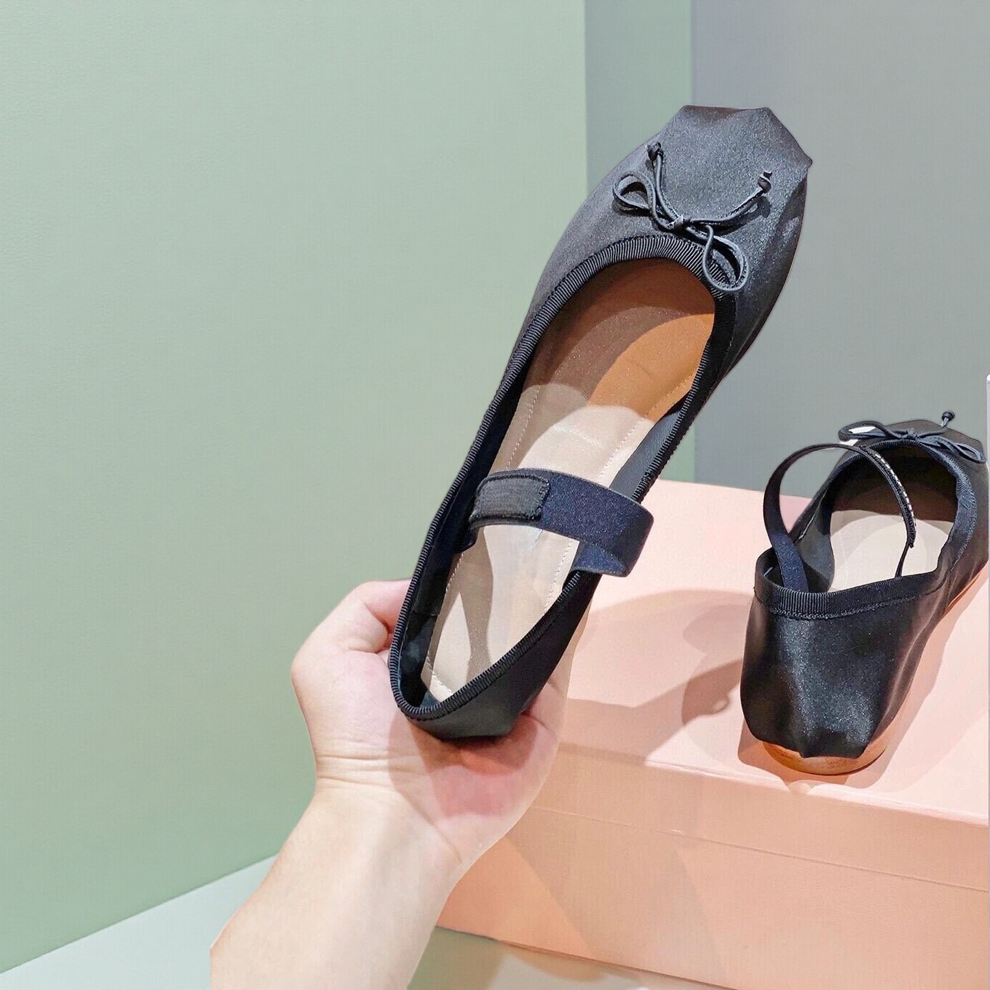 26SS Luxury Ballet Flats, Wome - огляд і ціна Ribbon Bow Gift
